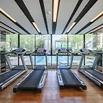Sukhumvit 50 Quiet One Bedroom Near Bts Onnut