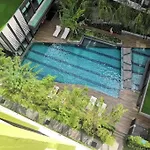 Sukhumvit 50 Quiet One Bedroom Near Bts Onnut